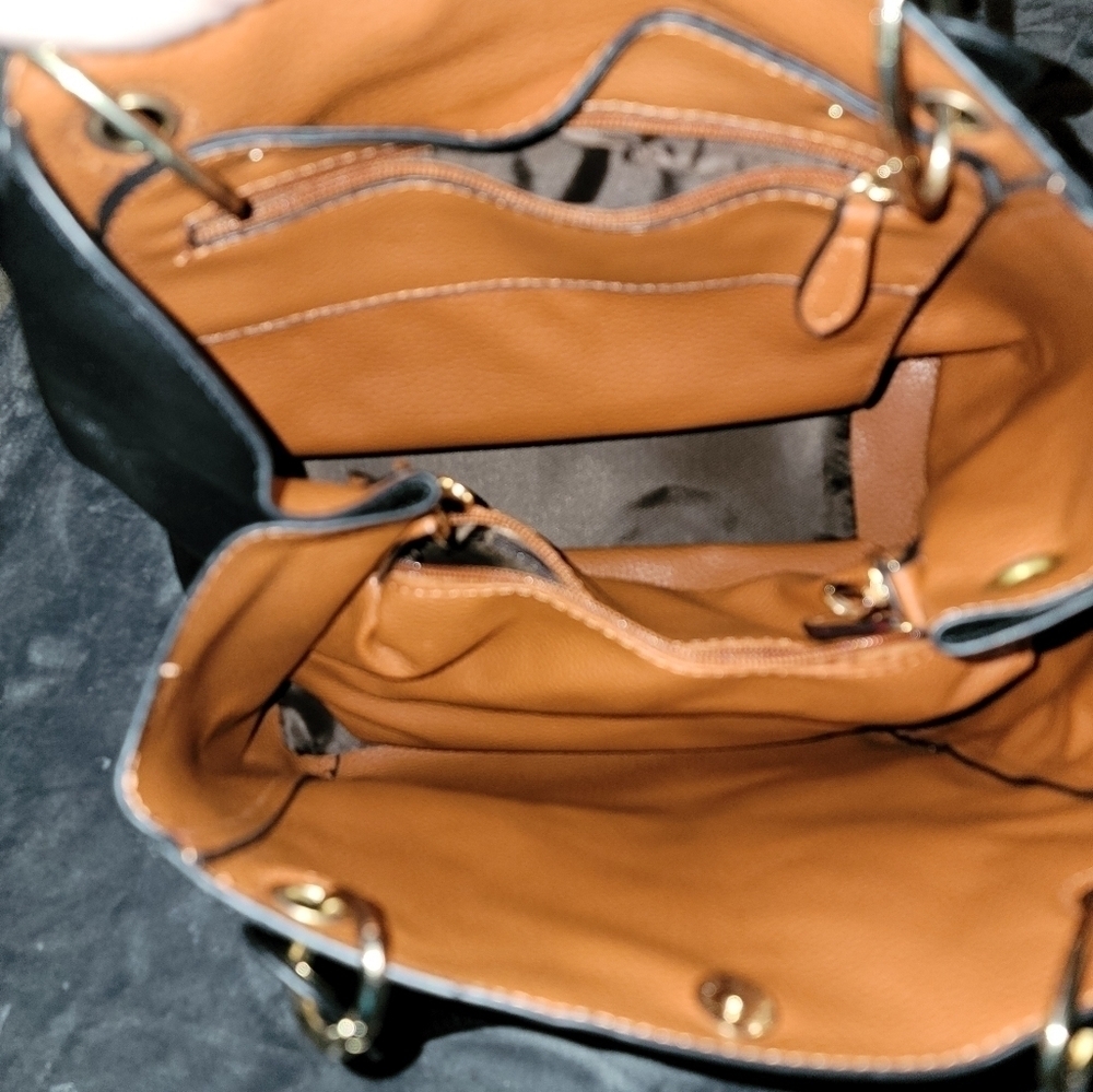 NWOT Boutique Purse - Picture 2 of 6